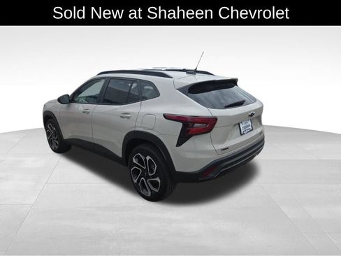 Used 2026 Chevrolet Trax RS w/ Driver Confidence Package FWD image 6