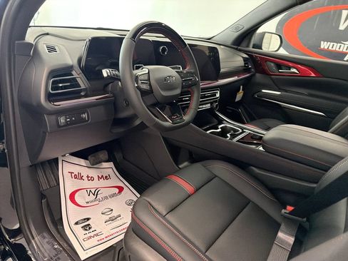 New 2026 Chevrolet Traverse RS w/ LPO, Floor Liner Package FWD image 12