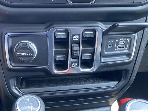 Used 2021 Jeep Gladiator Overland w/ Popular Equipment Package image 31