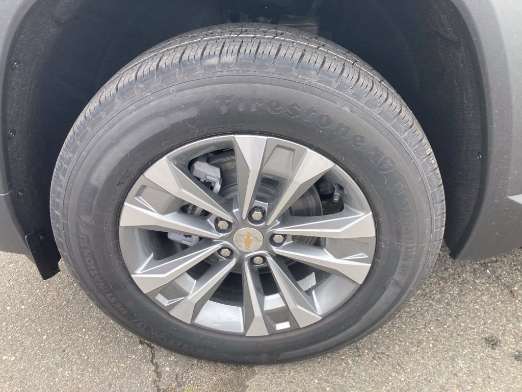 New 2027 Chevrolet Equinox LT w/ Convenience Package II FWD image 33