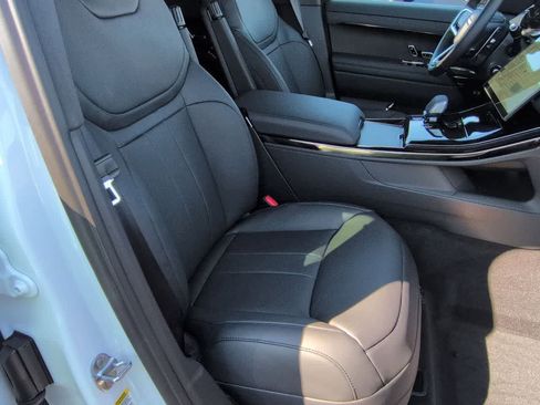 New 2026 Land Rover Range Rover Sport SE image 21