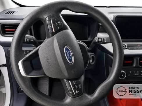 Used 2022 Ford Maverick XLT FWD image 8