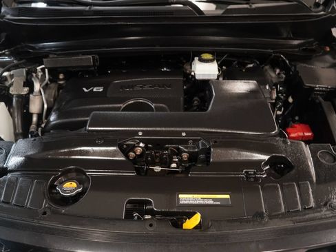 Used 2020 Nissan Pathfinder SV AWD/4WD image 42