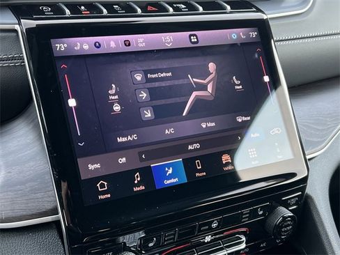 New 2025 Jeep Grand Cherokee Limited w/ Trailer Tow Package image 23