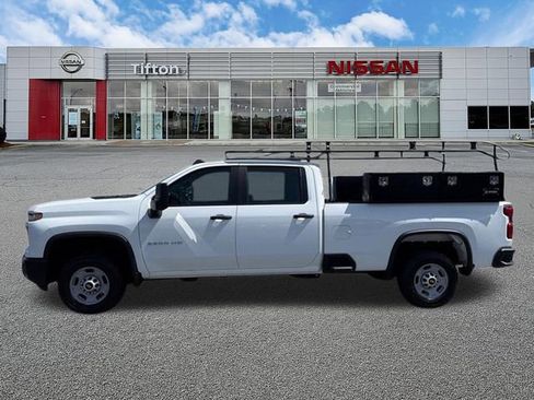 Used 2024 Chevrolet Silverado 2500 W/T RWD image 3