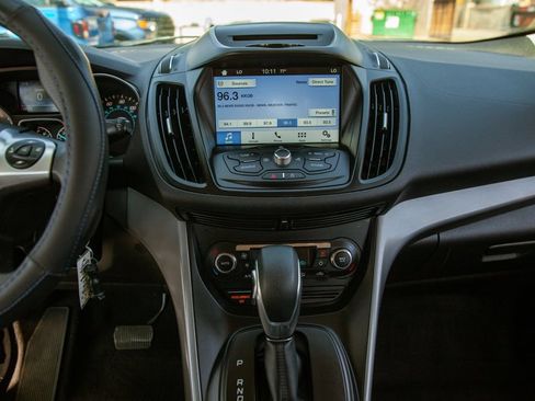 Used 2016 Ford Escape SE w/ Equipment Group 201A AWD/4WD image 15