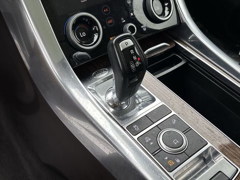 Used 2020 Land Rover Range Rover Sport HSE AWD/4WD image 19