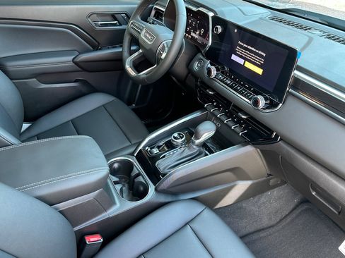 New 2025 GMC Canyon Elevation w/ Convenience Package image 16