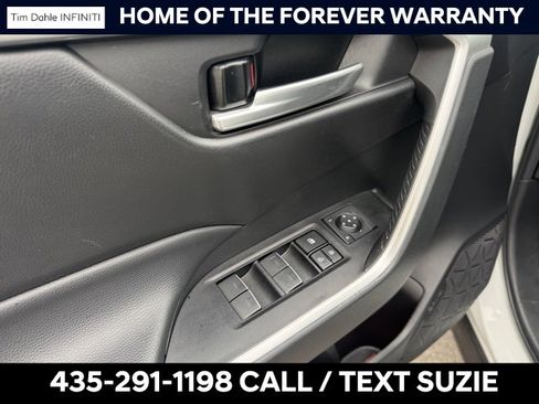 Used 2023 Toyota RAV4 XLE Premium image 10