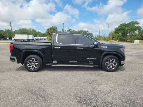 Used 2023 GMC Sierra 1500 SLT w/ SLT Premium Plus Package RWD image 5