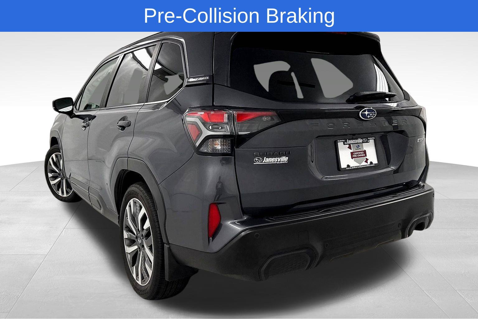 Certified 2025 Subaru Forester Touring AWD/4WD image 5