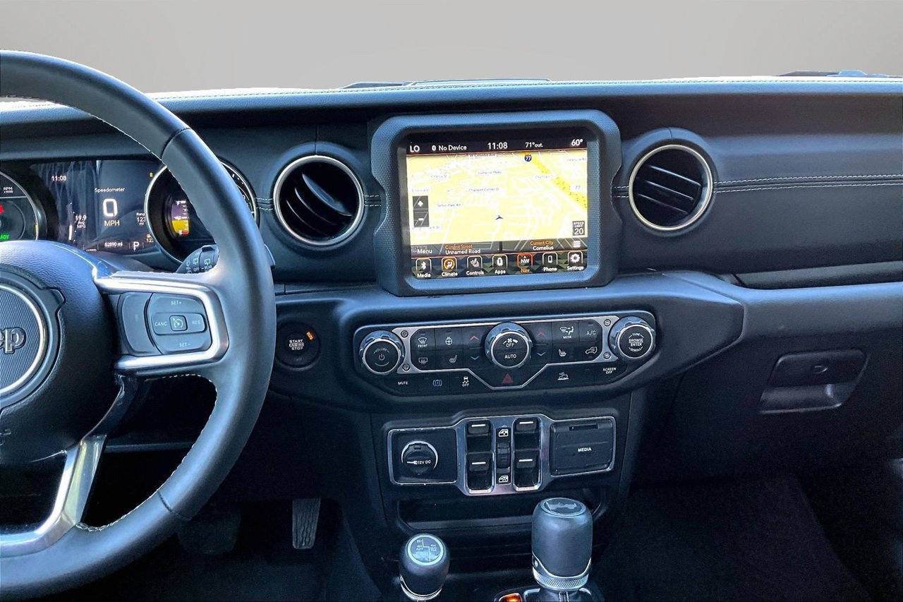 Used 2023 Jeep Wrangler Unlimited Sahara w/ Cold Weather Group AWD/4WD image 11