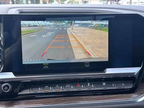 Used 2025 Chevrolet Silverado 1500 LT w/ Protection Package image 18