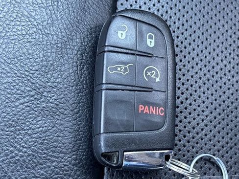 Used 2018 Jeep Compass Limited w/ Navigation Group AWD/4WD image 40
