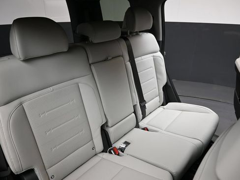 New 2026 Hyundai Santa Fe Limited AWD/4WD image 16