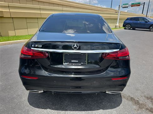 Used 2022 Mercedes-Benz E 350 Sedan image 4