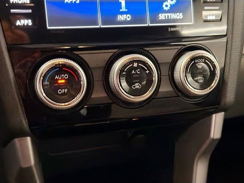 Used 2017 Subaru Forester 2.5i Premium w/ All-Weather Package image 15