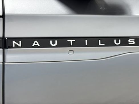 Used 2024 Lincoln Nautilus Reserve w/ Equipment Group 202A AWD/4WD image 42