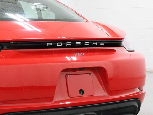 Certified 2018 Porsche 718 Cayman S RWD image 8