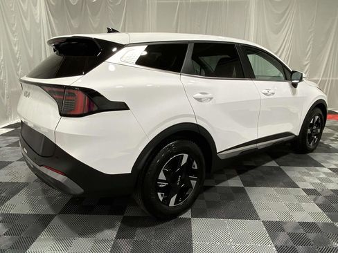 New 2026 Kia Sportage LX w/ LX Convenience Package FWD image 4