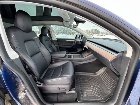 Used 2023 Tesla Model Y Long Range image 30