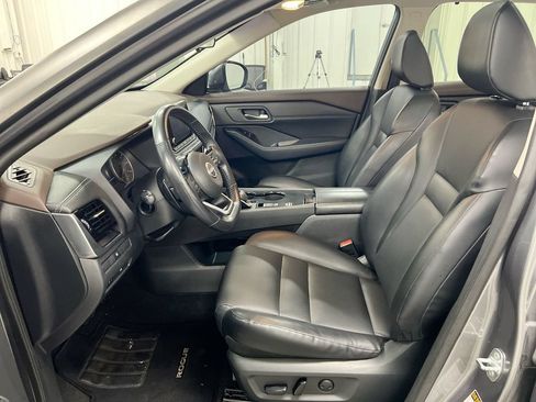 Used 2022 Nissan Rogue SV w/ SV Premium Package FWD image 20
