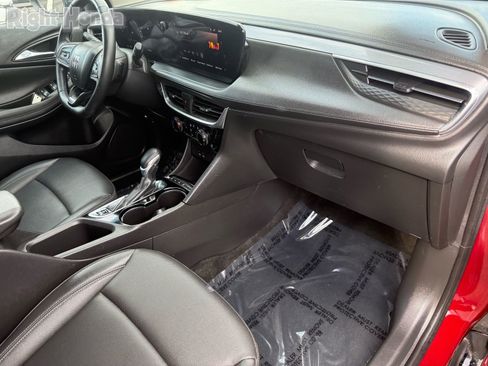 Used 2024 Buick Encore GX Sport Touring image 26