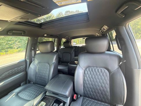 Used 2022 INFINITI QX80 Sensory w/ All-Season Package AWD/4WD image 26