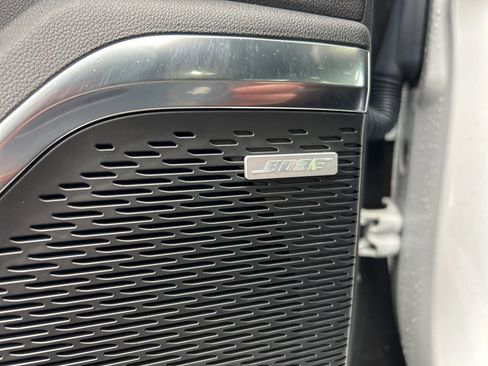 Used 2025 GMC Acadia Elevation image 20