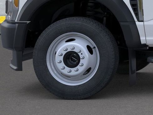 New 2025 Ford F550 4x4 Regular Cab Super Duty image 22