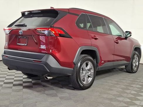Used 2024 Toyota RAV4 XLE w/ Convenience Package AWD/4WD image 9