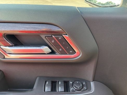 New 2026 Chevrolet Silverado 1500 LTZ w/ LTZ Premium Package image 18