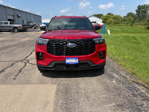 New 2026 Ford Explorer ST-Line w/ ST-Line Street Pack AWD/4WD image 30