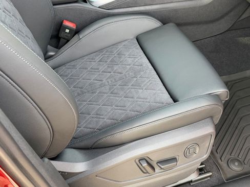 New 2025 Audi SQ5 Premium Plus image 12