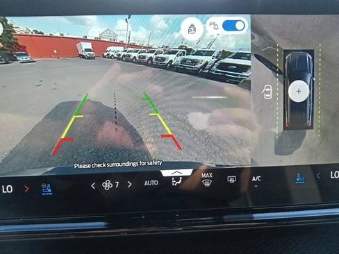 New 2026 Ford Expedition Platinum w/ Stealth Performance Package AWD/4WD image 24
