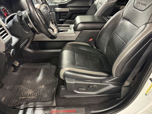 Certified 2017 Ford F150 Raptor w/ Equipment Group 802A Luxury image 20