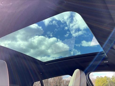 Used 2025 BMW X2 xDrive28i image 13