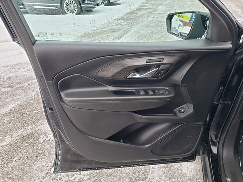 Used 2023 GMC Terrain SLT image 10