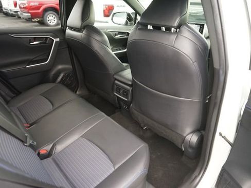 Used 2019 Toyota RAV4 XSE AWD/4WD image 15
