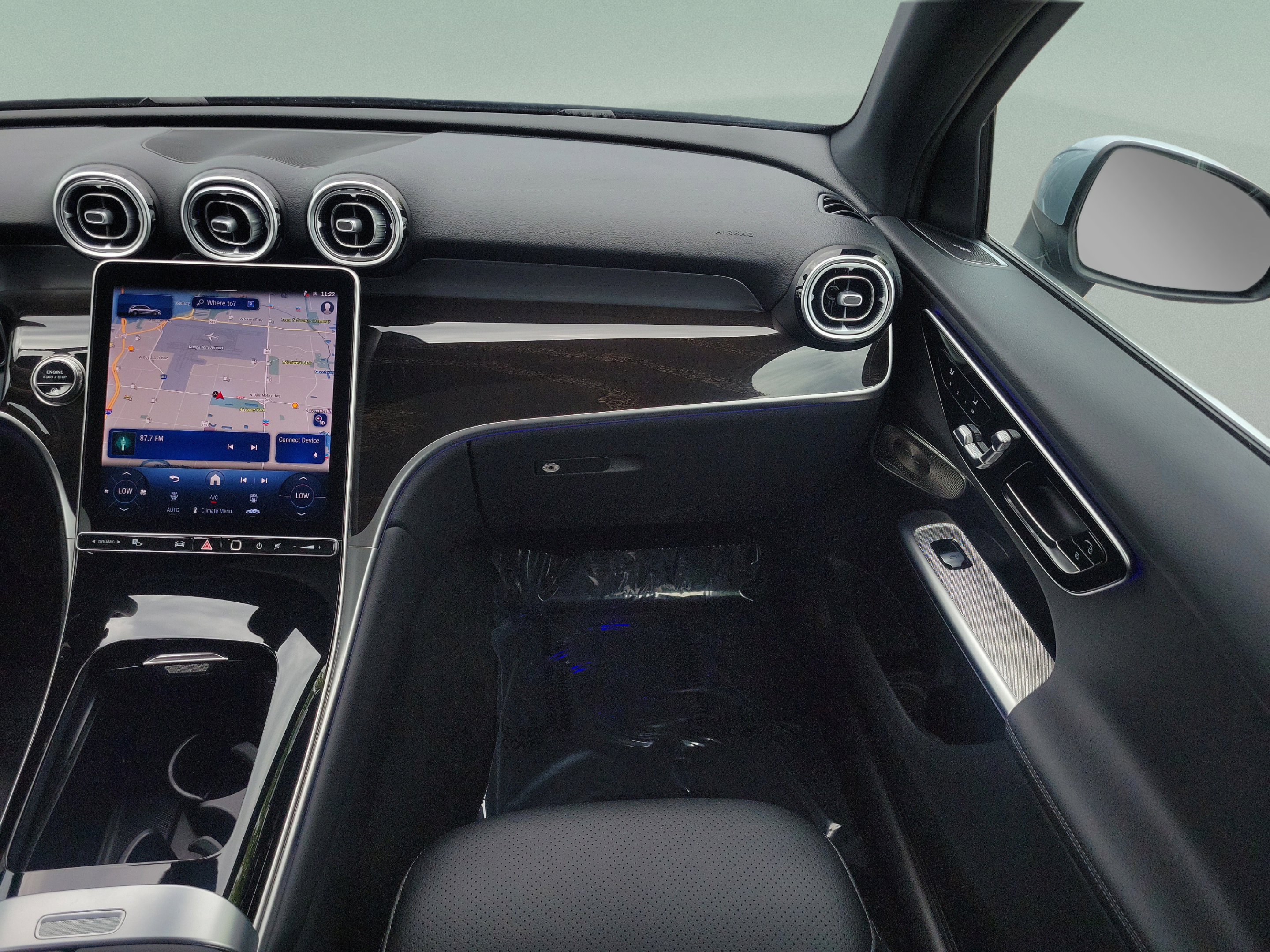 Certified 2026 Mercedes-Benz GLC 300 image 17