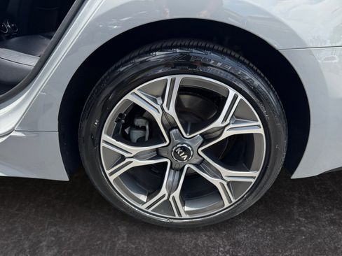 Used 2021 Kia Stinger GT-Line RWD image 14