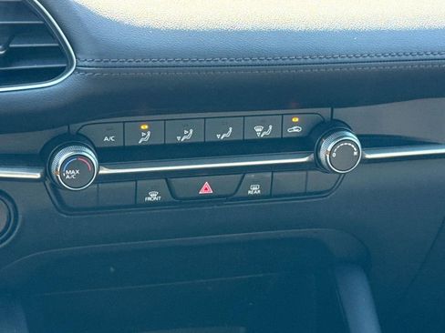 Used 2025 MAZDA MAZDA3 s image 17