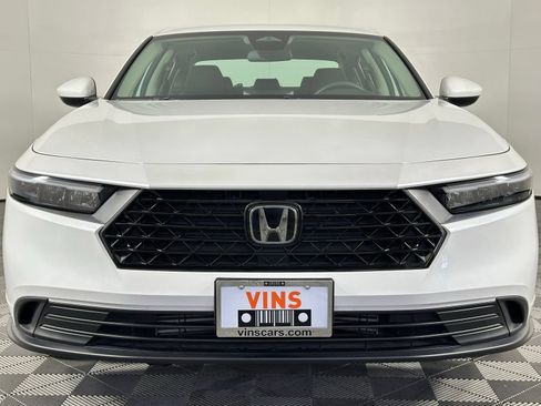 Used 2025 Honda Accord LX image 14