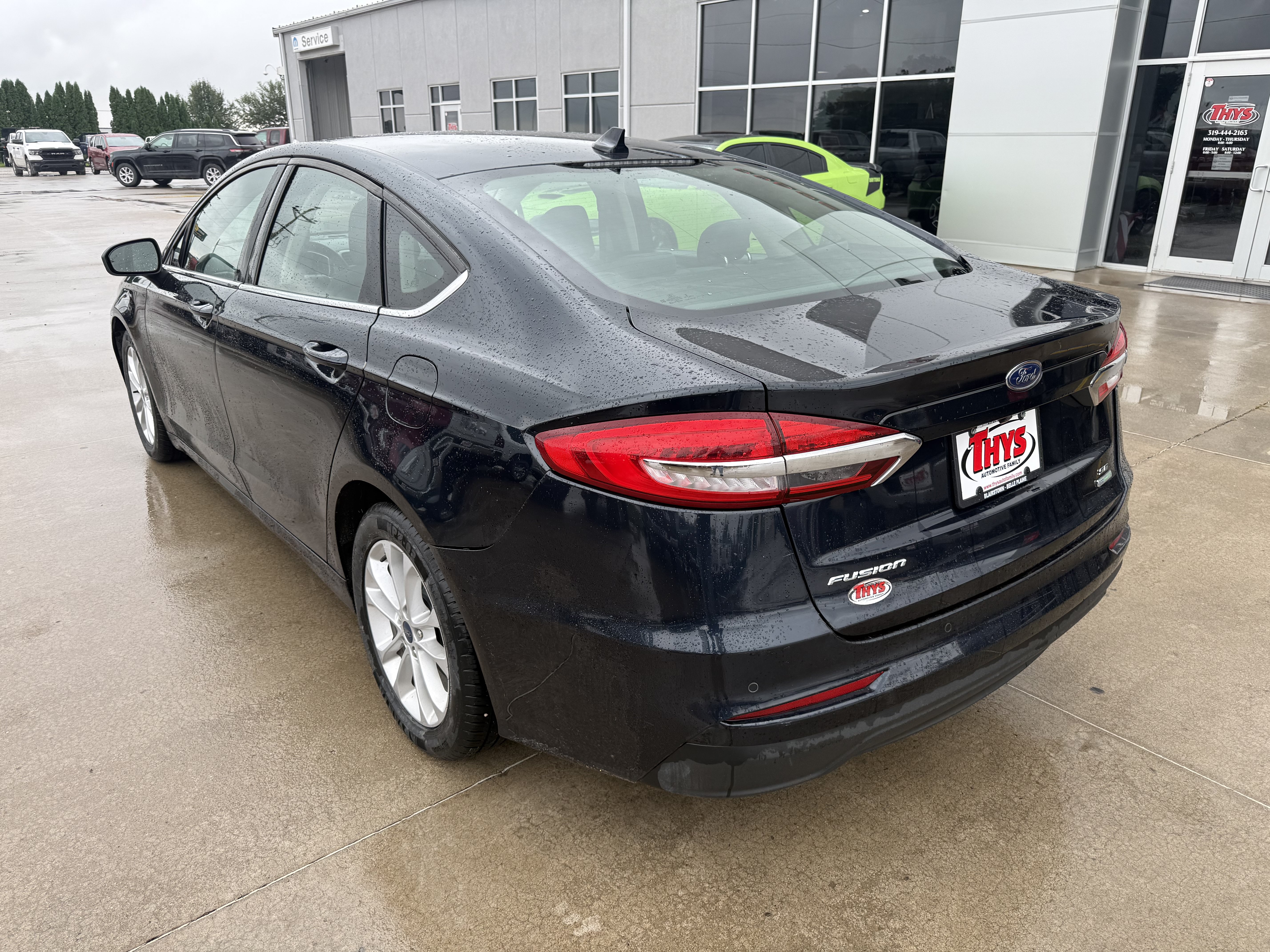 Used 2020 Ford Fusion SE FWD image 38
