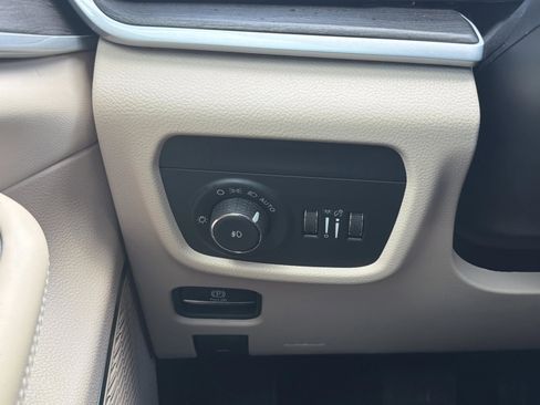 New 2026 Jeep Grand Cherokee L Limited image 14