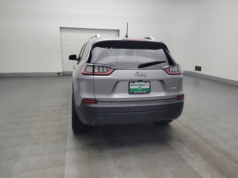 Used 2019 Jeep Cherokee Latitude w/ Popular Appearance Group image 6