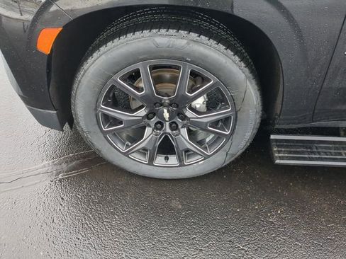 Used 2021 Chevrolet Suburban High Country image 31