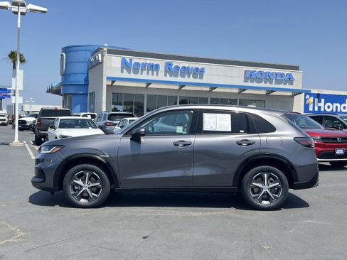 Certified 2024 Honda HR-V EX-L image 2