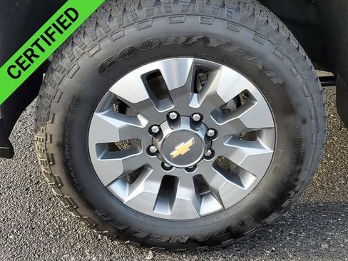 Used 2025 Chevrolet Silverado 2500 LT image 33
