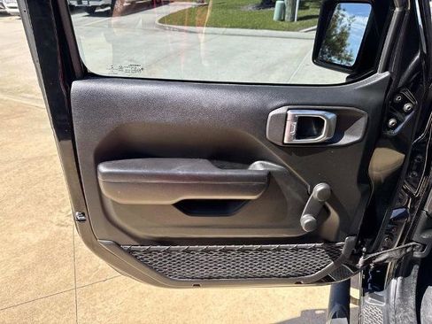 Used 2021 Jeep Gladiator Sport w/ Trailer Tow Package AWD/4WD image 22